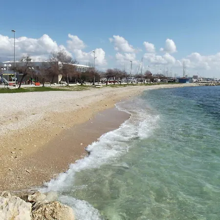 City Beach Apartman *